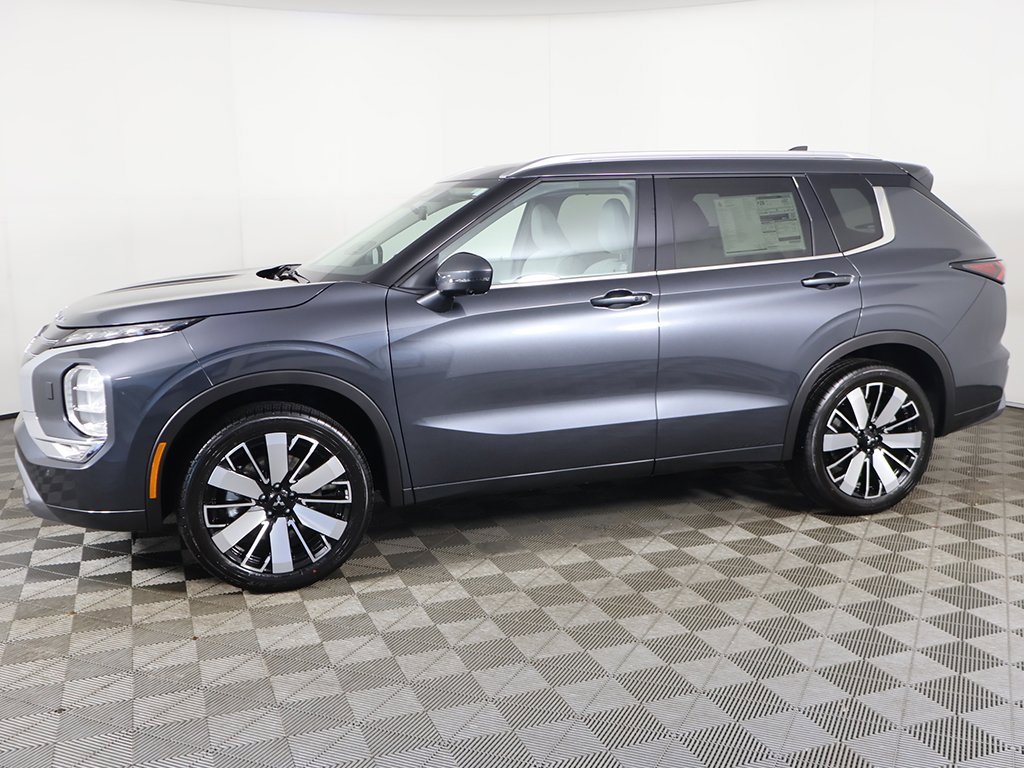 New 2025 Mitsubishi Outlander SEL image 21