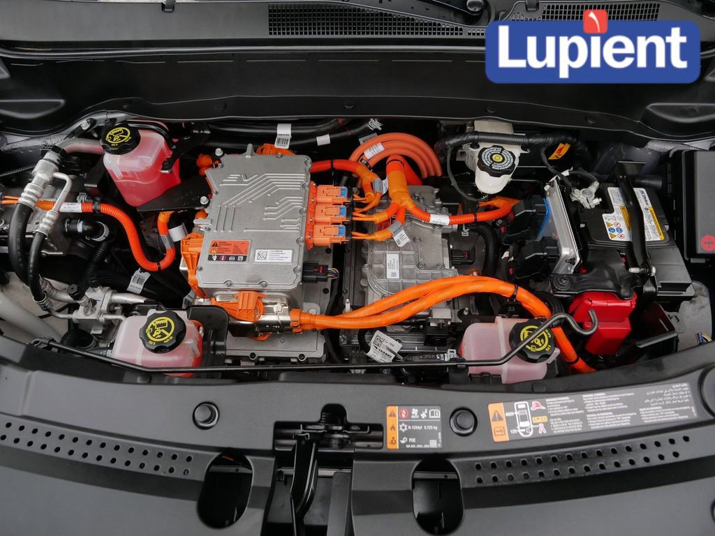 Used 2023 Chevrolet Bolt EUV Premier image 11