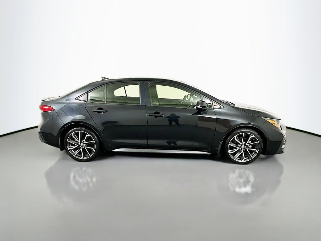 Used 2020 Toyota Corolla SE image 4