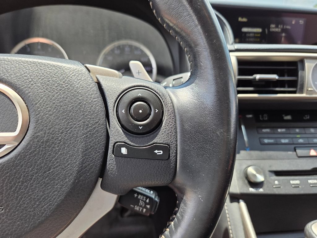 Used 2016 Lexus IS 200t w/ Premium Package RWD image 25