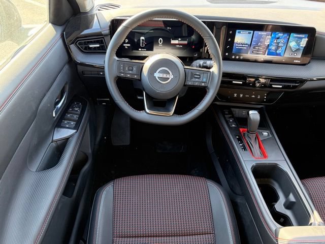 New 2026 Nissan Kicks SR FWD image 34