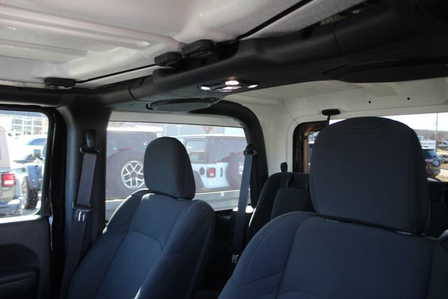 Used 2022 Jeep Wrangler Sport S image 21
