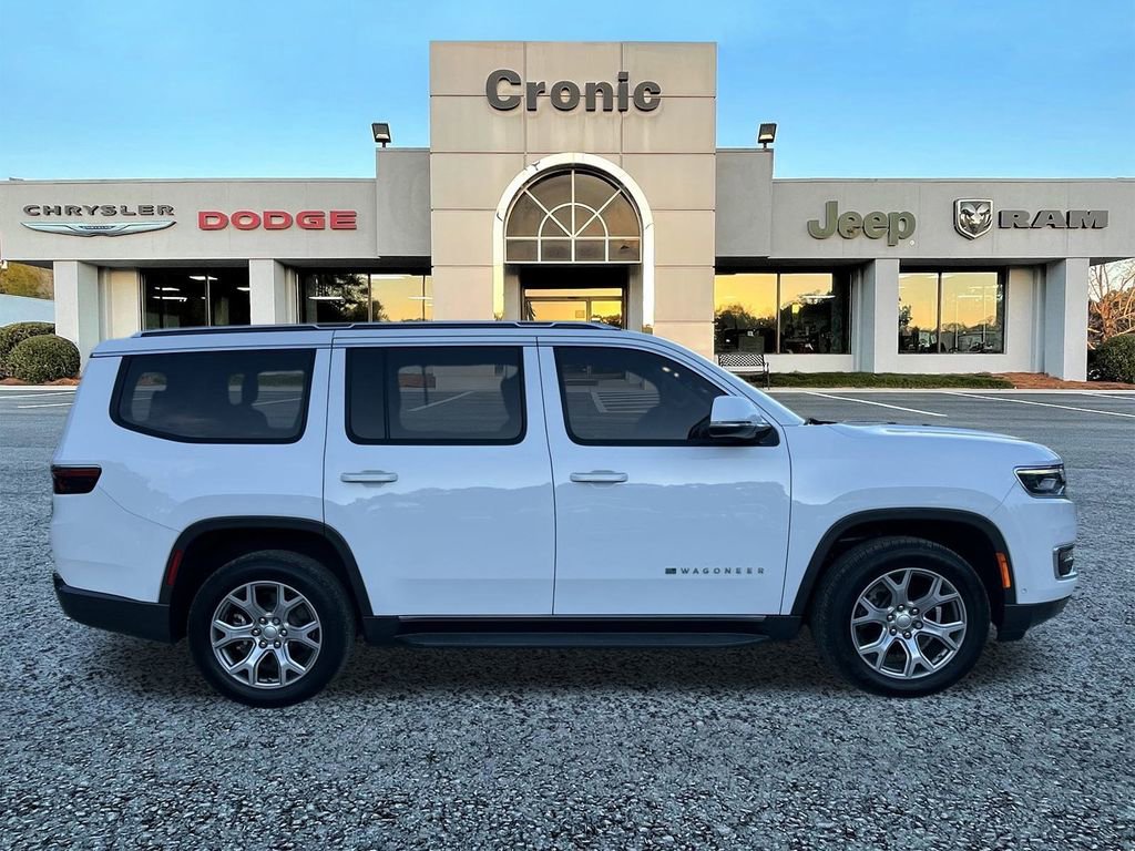 Used 2022 Jeep Wagoneer Series II image 2