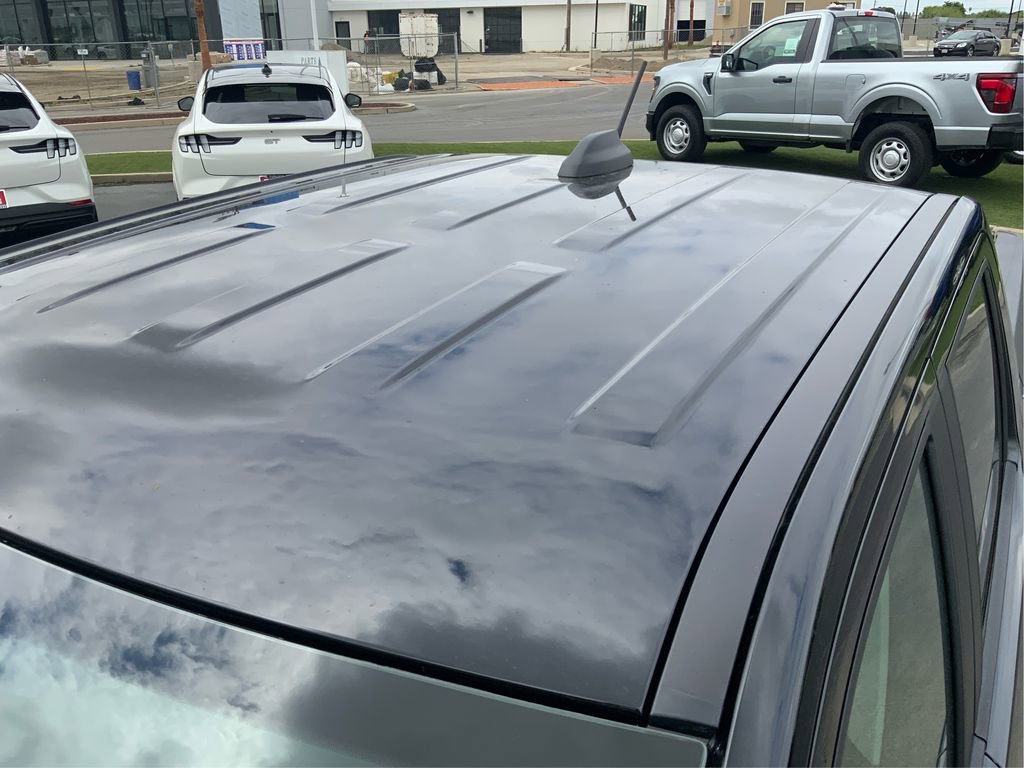 Used 2025 Ford Maverick XLT FWD image 12