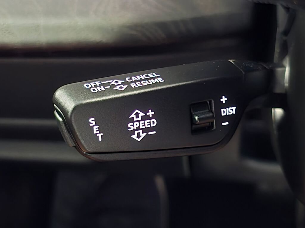 Used 2021 Audi Q8 Prestige w/ Prestige Package image 44