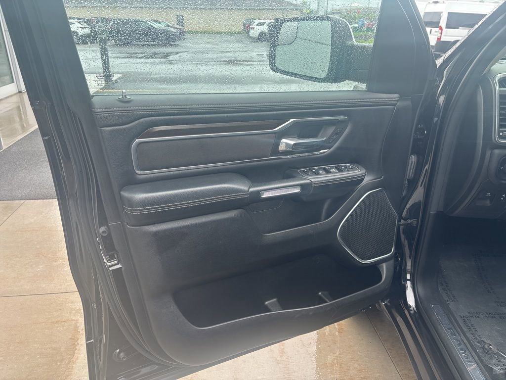Used 2022 RAM 1500 Laramie AWD/4WD image 19