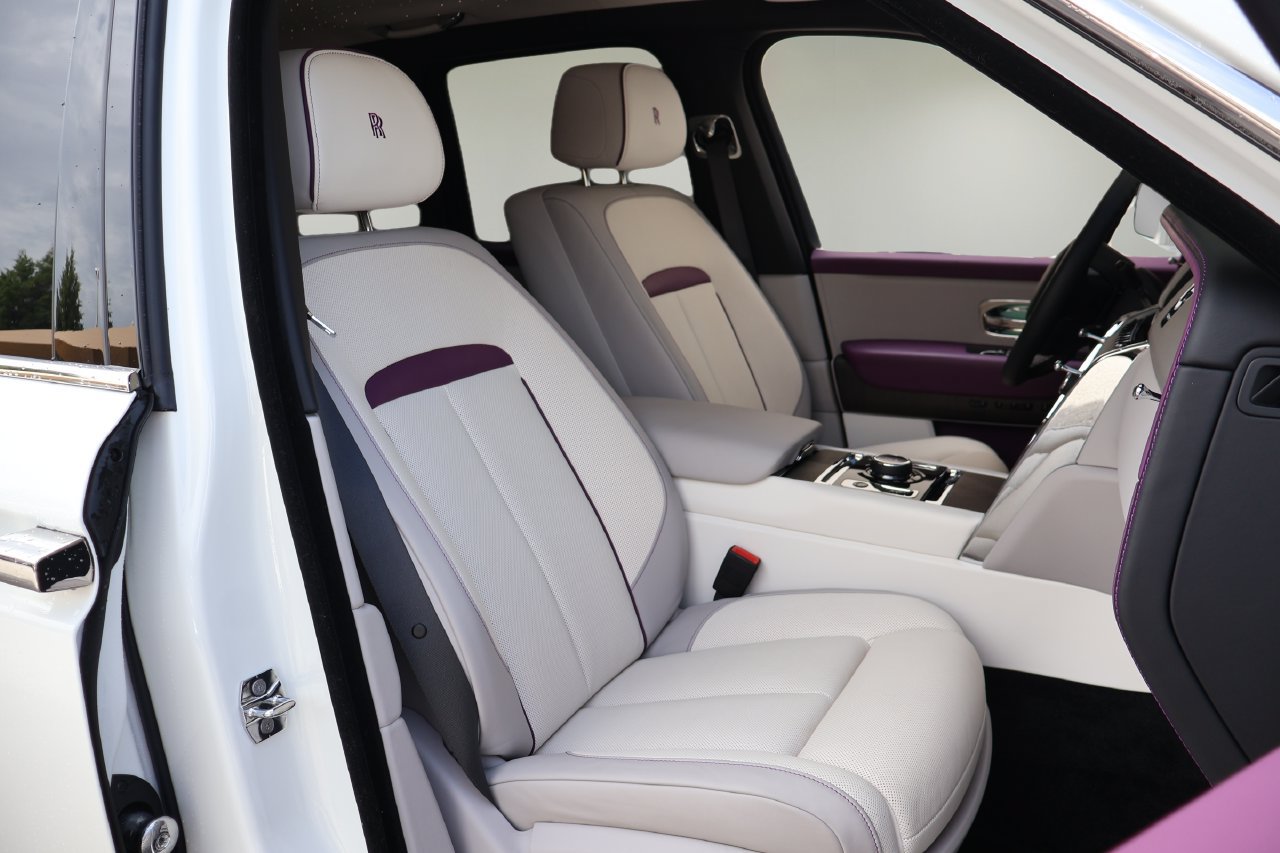 Certified 2024 Rolls-Royce Cullinan AWD/4WD image 19