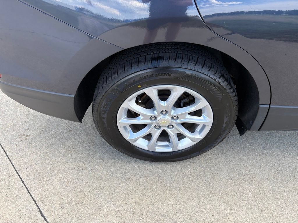 Used 2018 Chevrolet Equinox LS FWD image 46