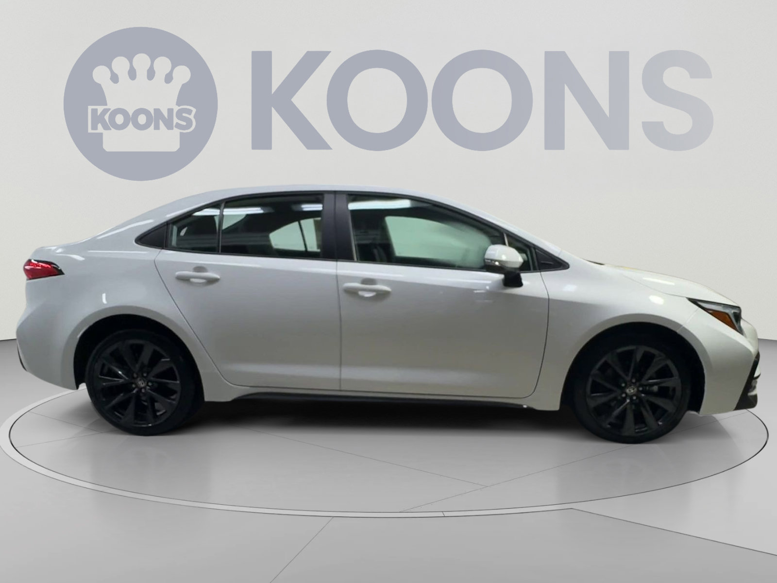 Used 2025 Toyota Corolla SE FWD image 12