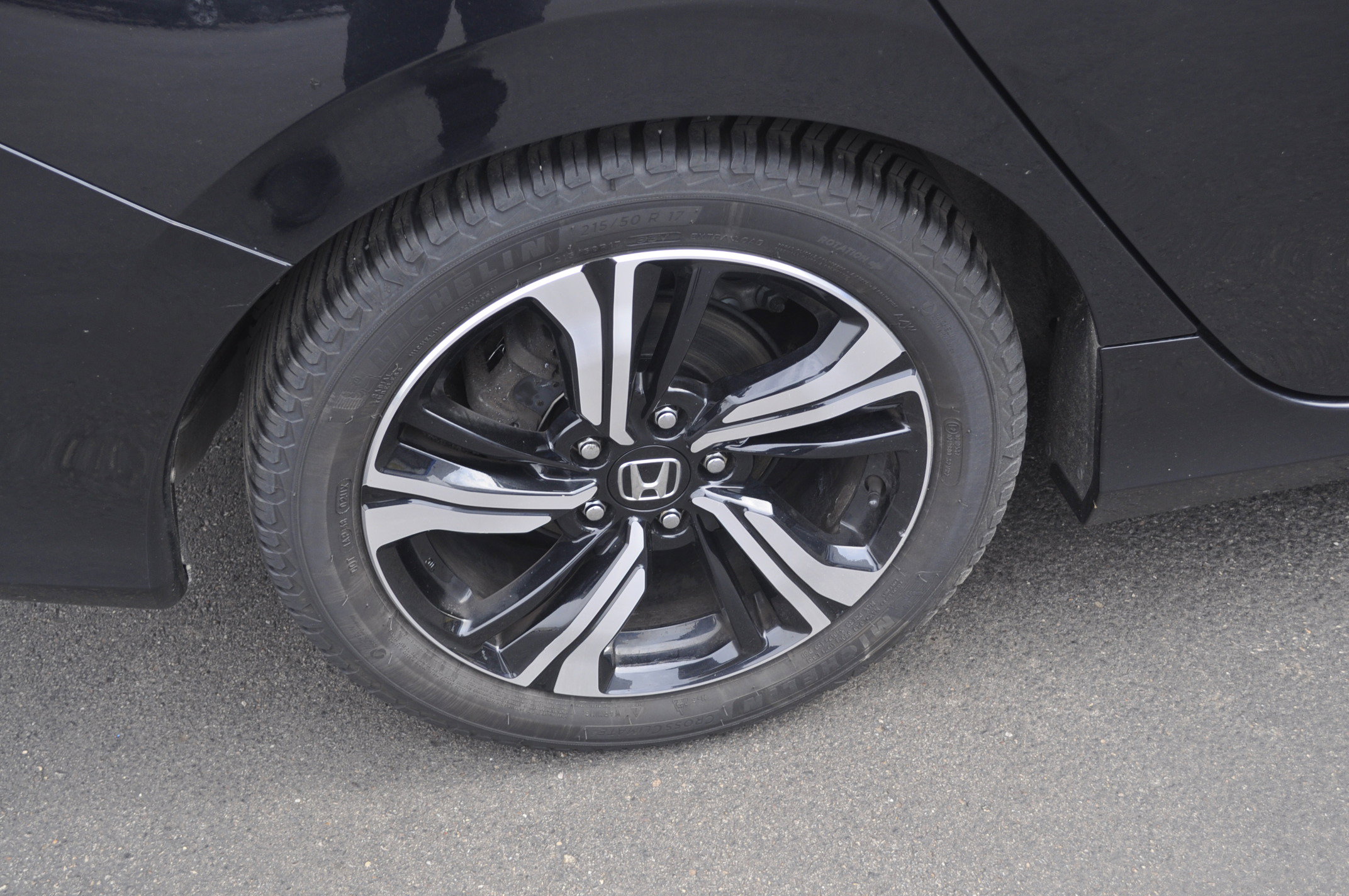 Used 2017 Honda Civic Touring image 9