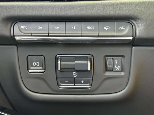 Certified 2025 Cadillac Escalade ESV Sport Platinum AWD/4WD image 24