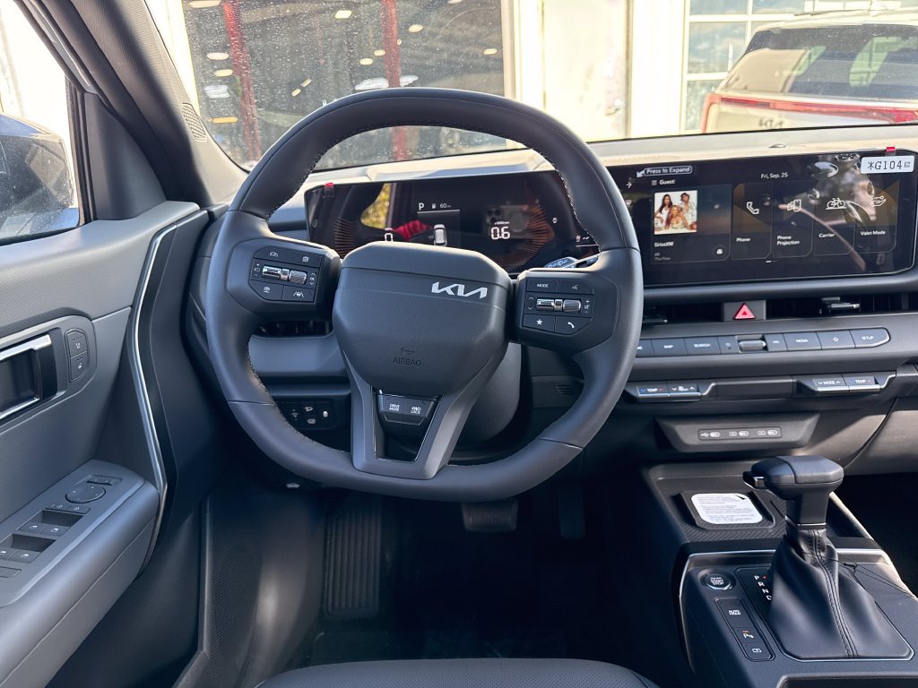 New 2027 Kia Seltos X-Line S w/ X-Line S Premium Package AWD/4WD image 16