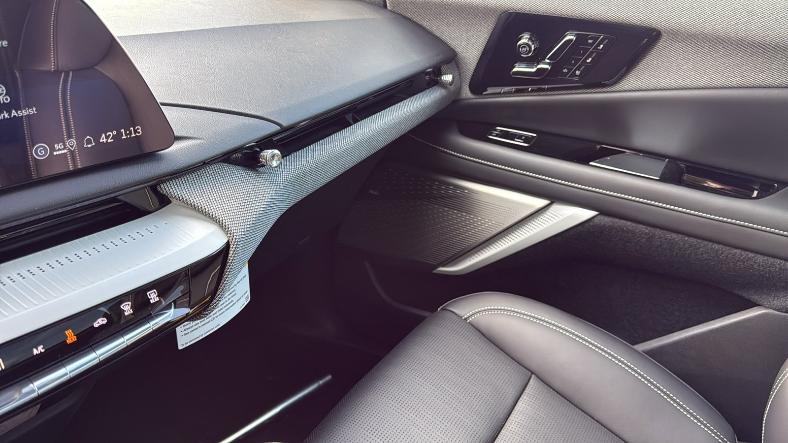 New 2026 Cadillac Optiq Sport 2 image 24