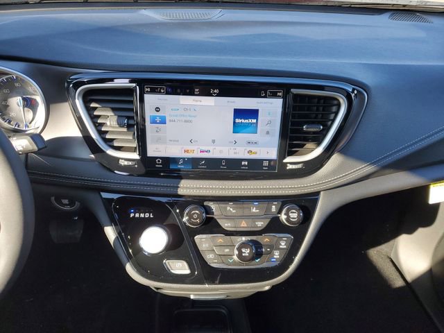 New 2026 Chrysler Pacifica Select FWD image 25