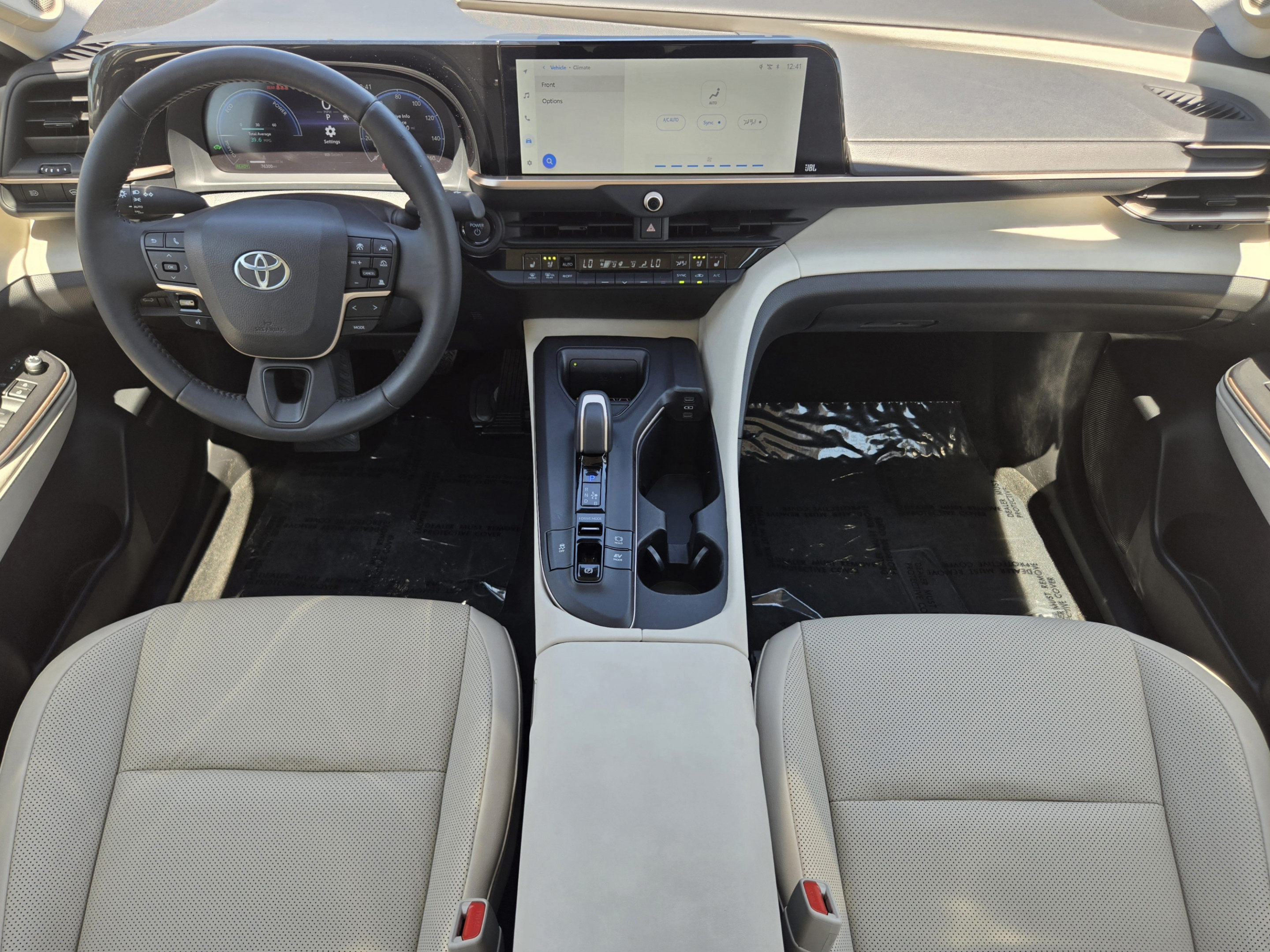 Used 2023 Toyota Crown AWD/4WD image 22