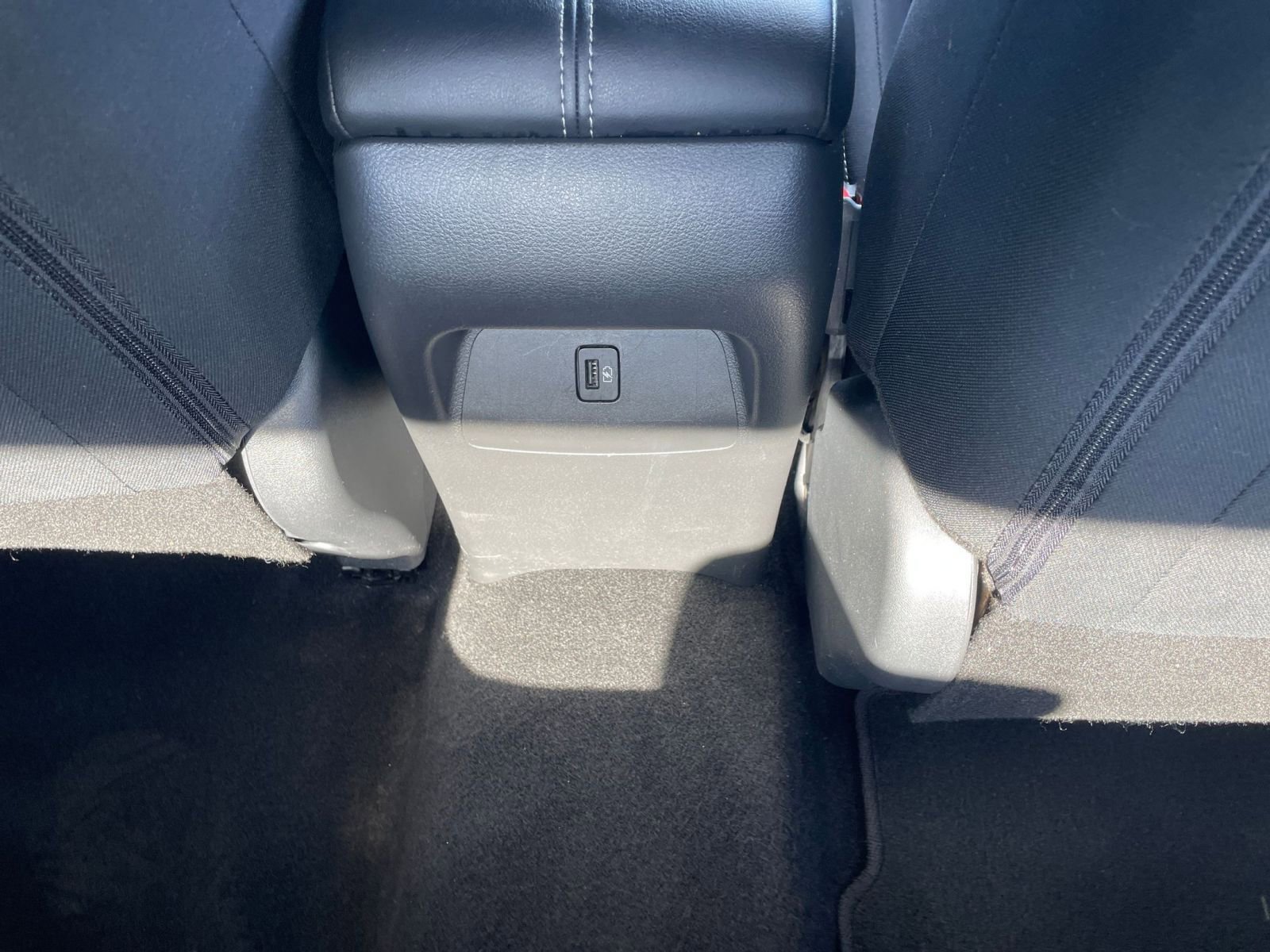 Used 2025 Nissan Sentra SV FWD image 22