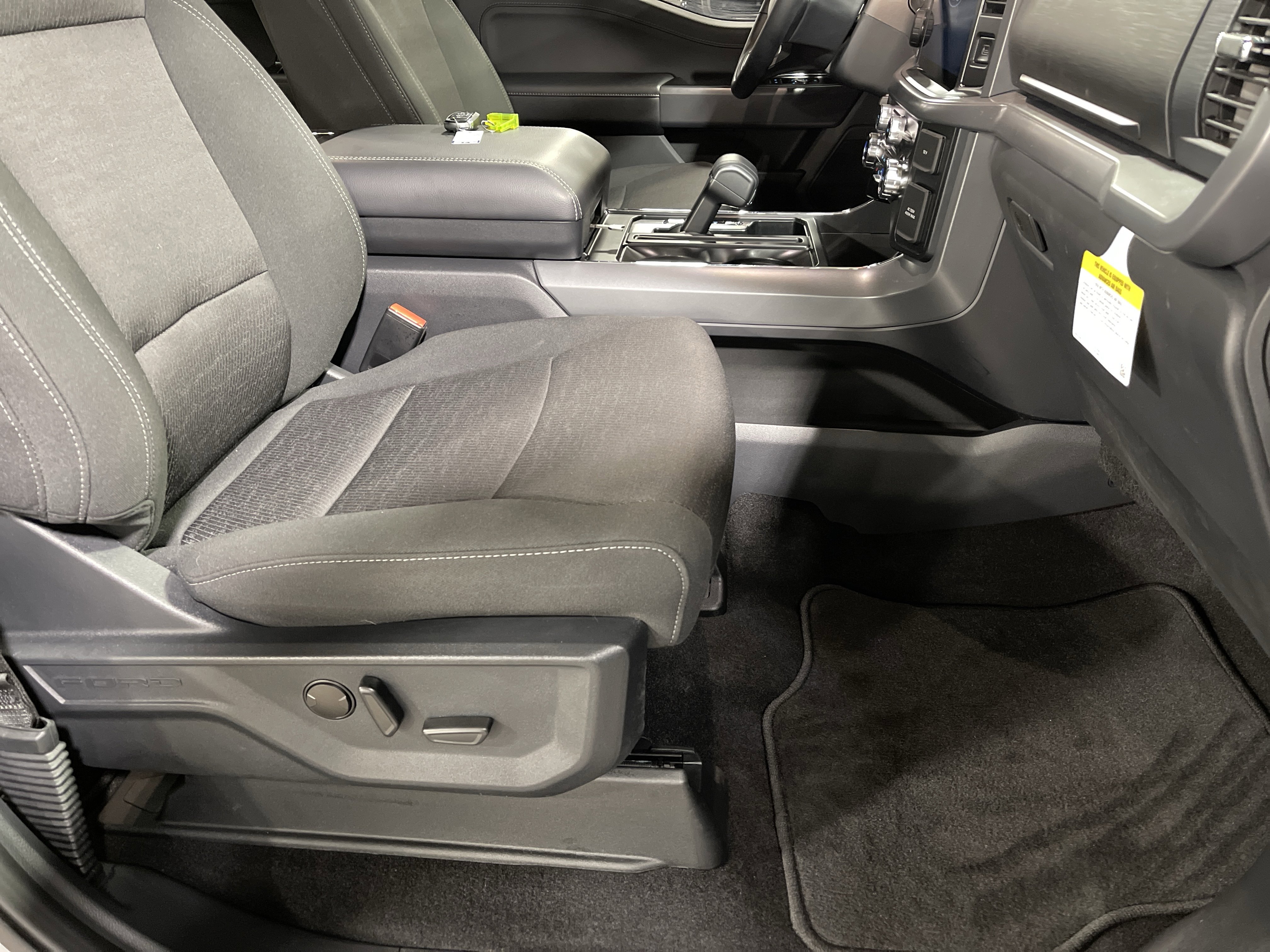 Used 2025 Ford F150 XLT w/ Equipment Group 302A MID image 15