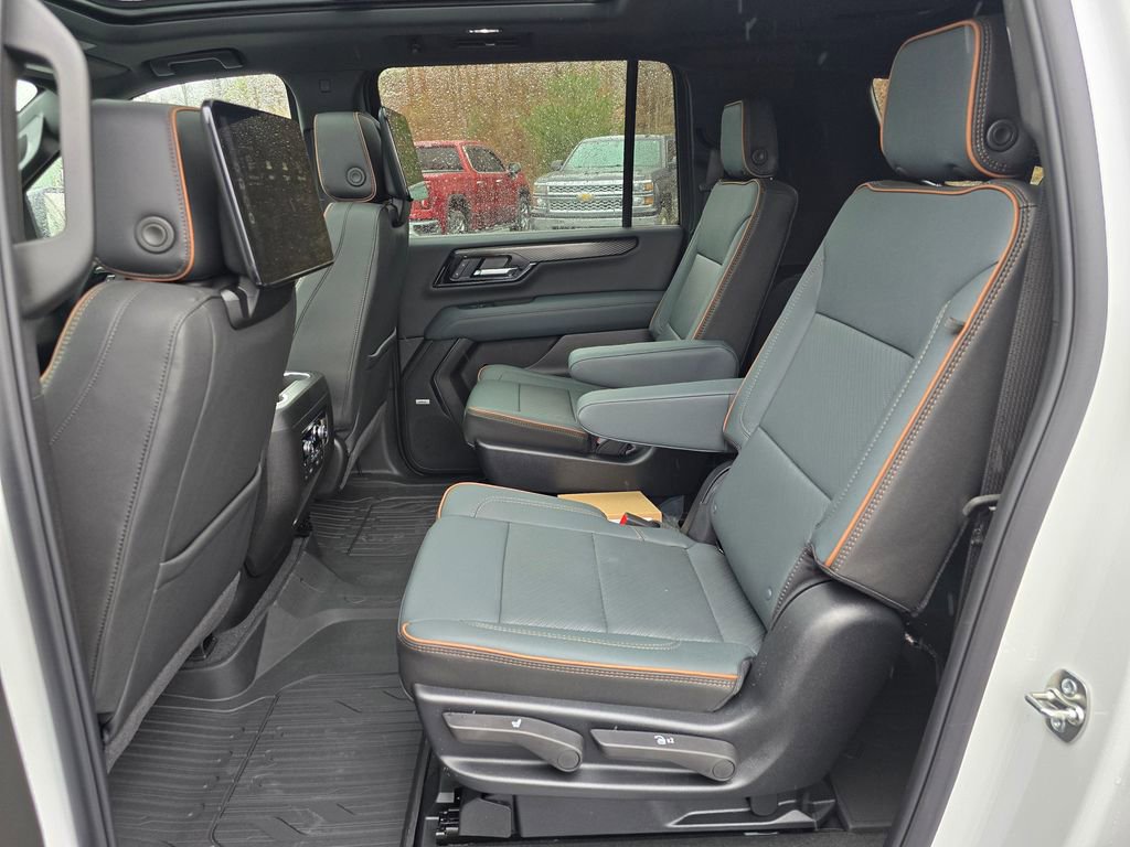 New 2026 GMC Yukon XL AT4 w/ AT4 Premium Plus Package image 12