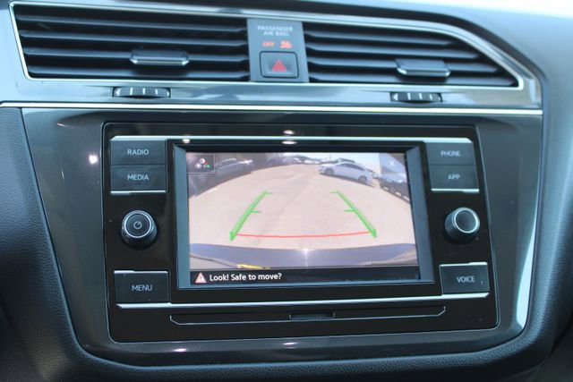Used 2022 Volkswagen Tiguan S image 23