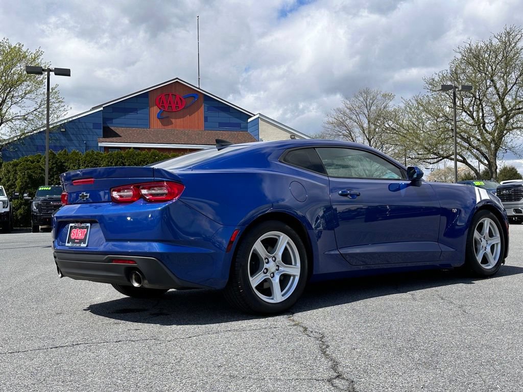 Certified 2021 Chevrolet Camaro LT RWD image 11