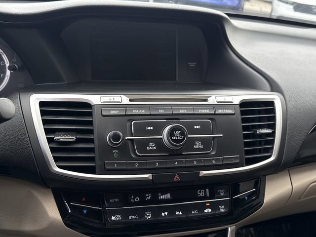 Certified 2017 Honda Accord LX image 27