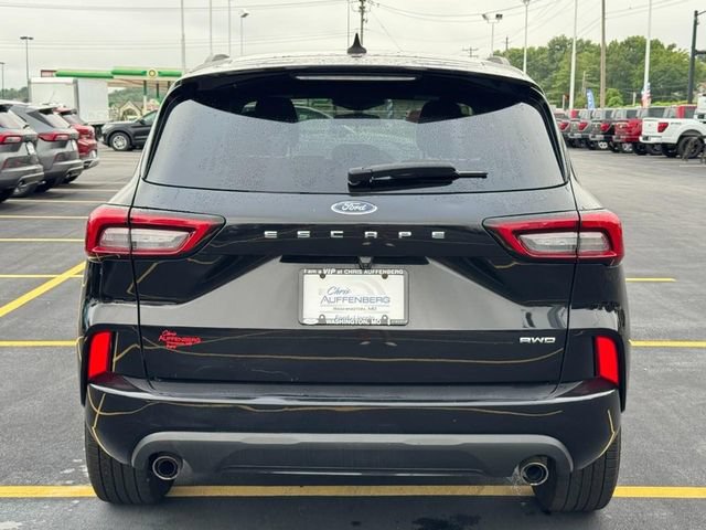 Used 2024 Ford Escape ST-Line AWD/4WD image 4
