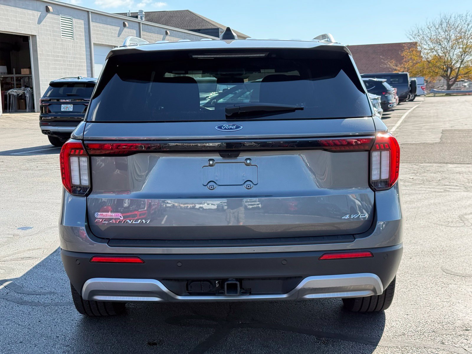 Used 2025 Ford Explorer Platinum w/ LUX Leather Package AWD/4WD image 5