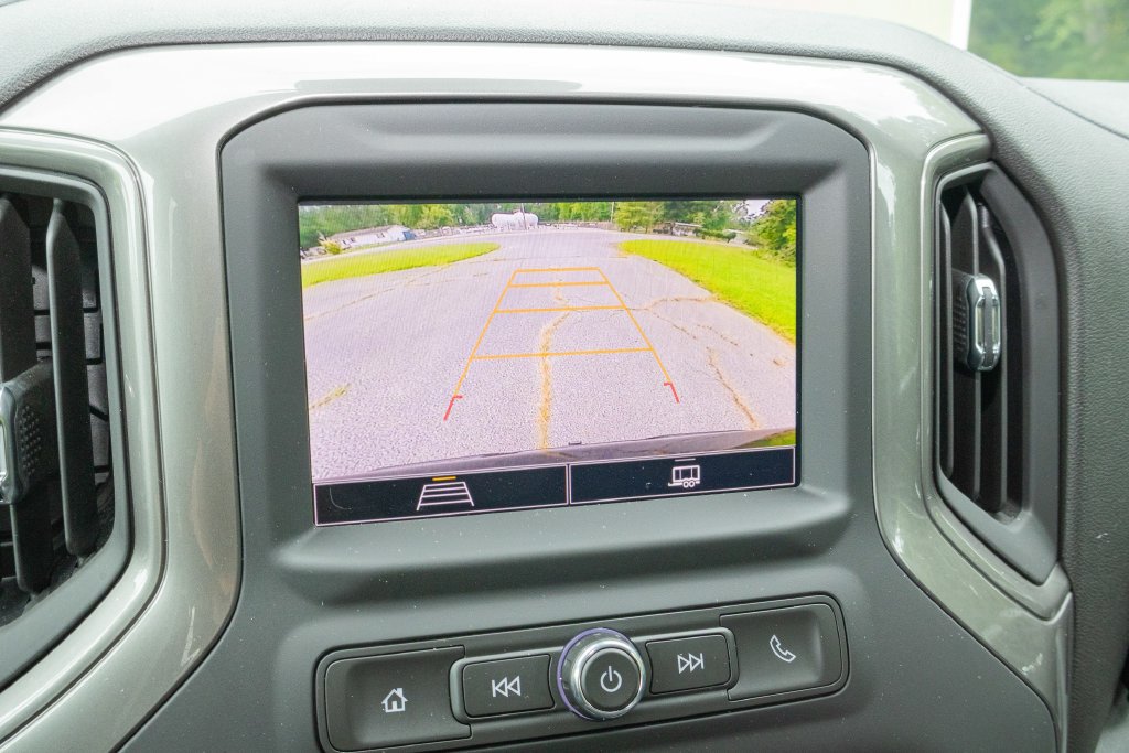 Used 2023 Chevrolet Silverado 1500 Custom AWD/4WD image 17