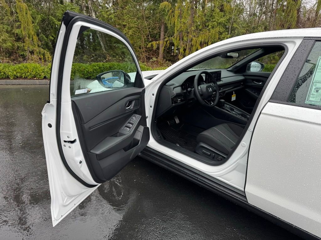 Certified 2025 Honda Accord Sport image 6