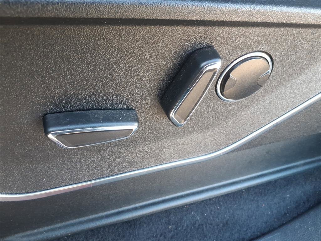 Used 2023 Ford F150 Raptor w/ Blue Interior Package image 31