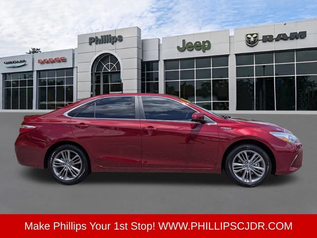 Used 2016 Toyota Camry SE FWD image 2