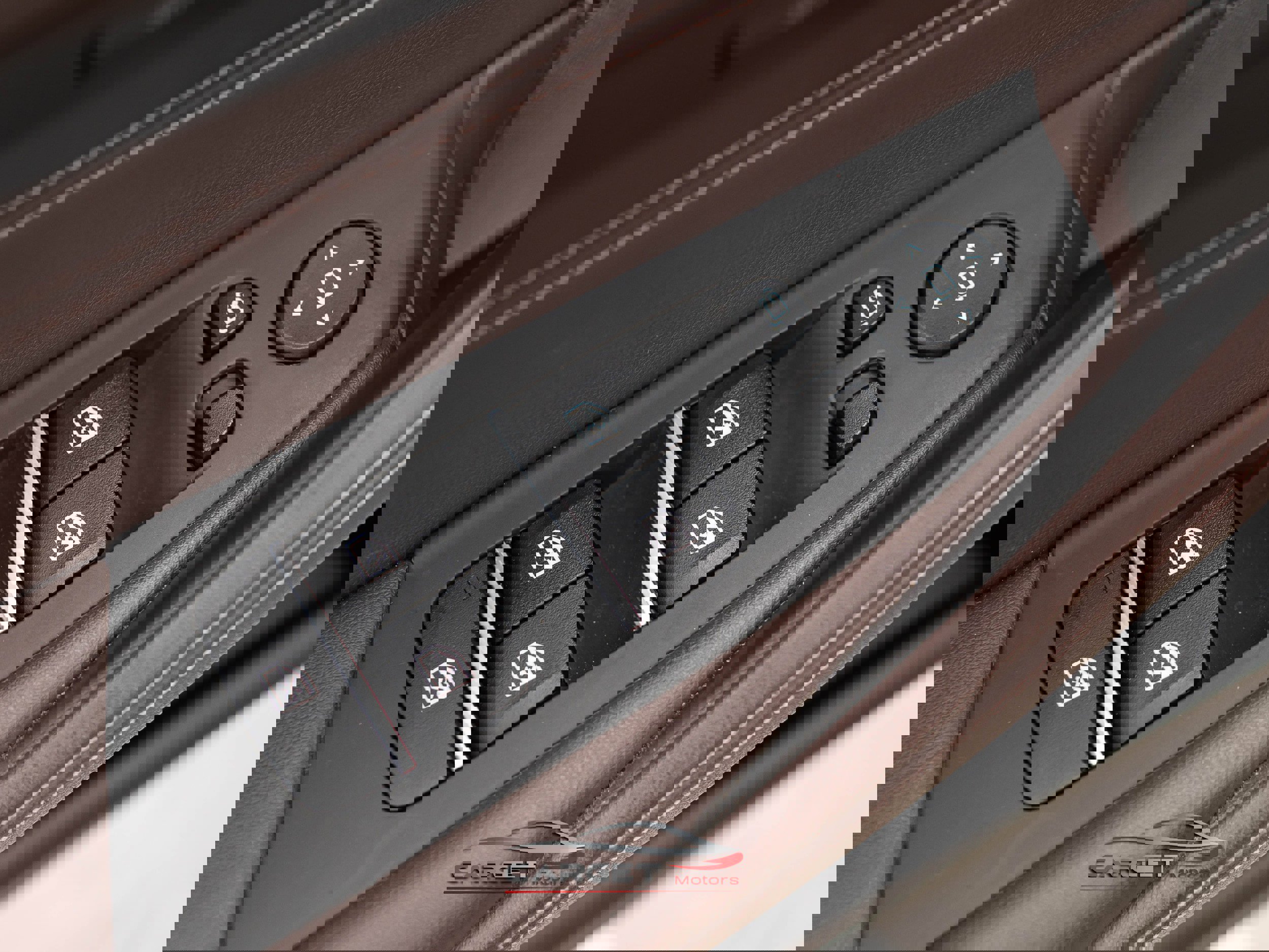 Used 2021 BMW M550i xDrive w/ Premium Package image 42