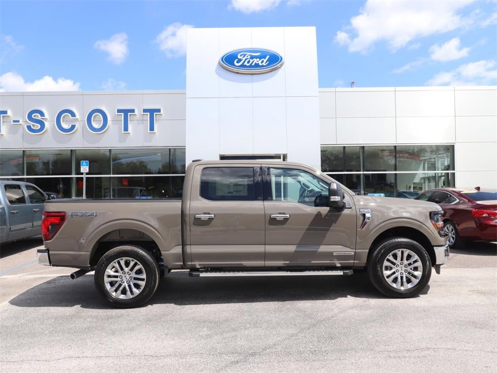 New 2025 Ford F150 XLT w/ Equipment Group 302A MID image 9