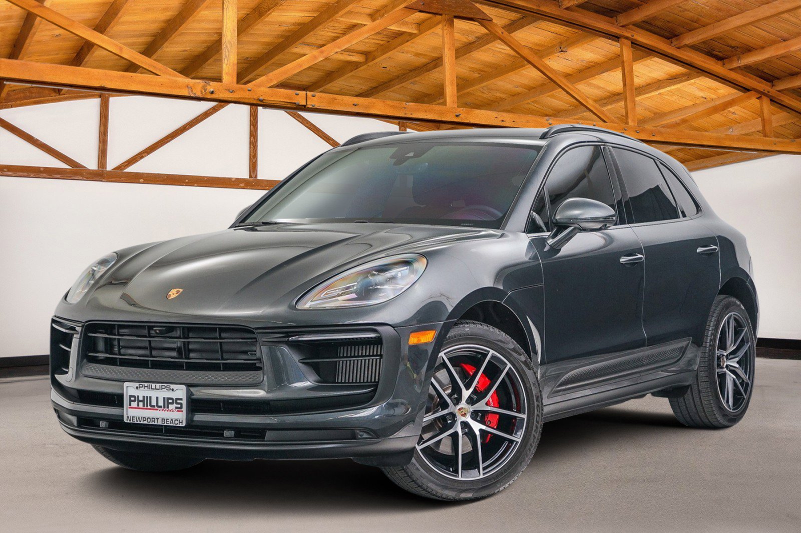 Used 2022 Porsche Macan S AWD/4WD video 1