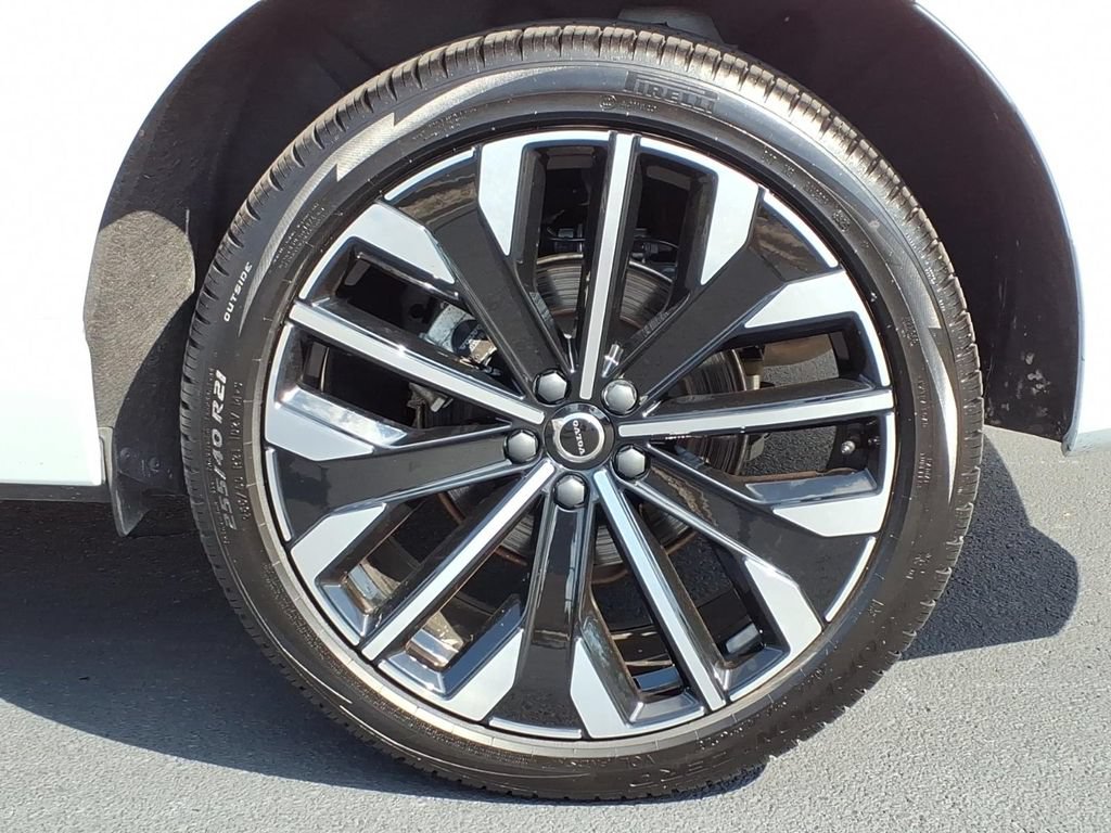 Certified 2026 Volvo XC60 B5 Ultra AWD/4WD image 6