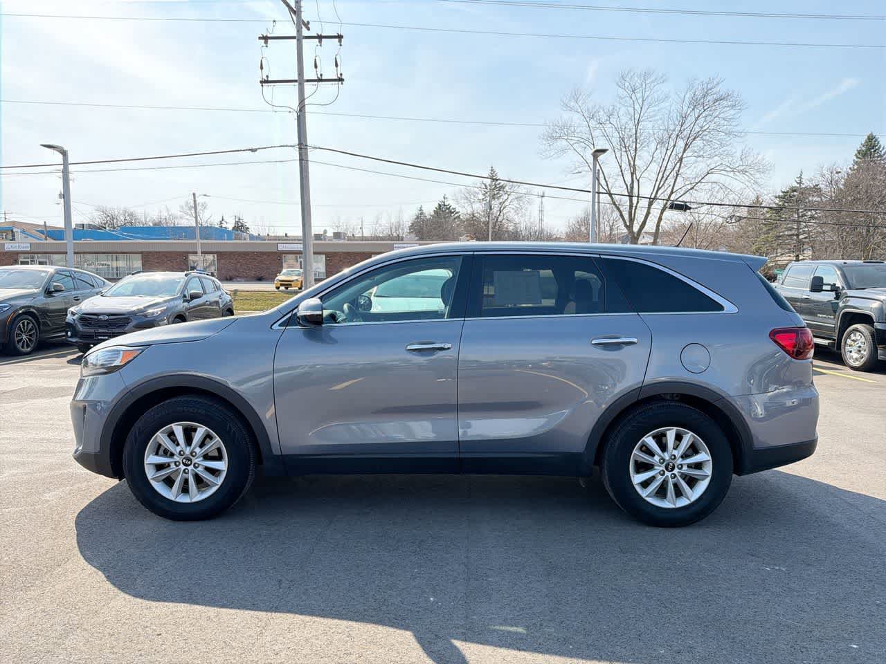 Used 2020 Kia Sorento L FWD image 11