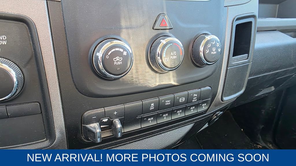 Used 2018 RAM 2500 Tradesman w/ Chrome Appearance Group image 19