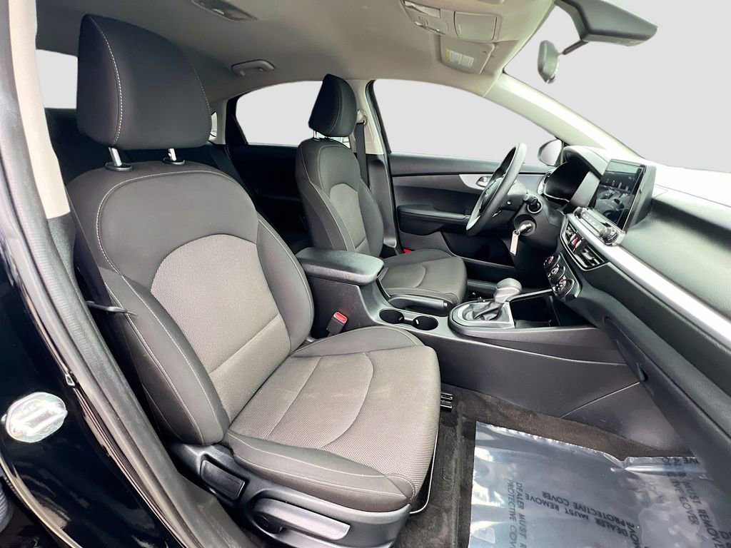 Used 2024 Kia Forte LXS w/ LXS Technology Package image 25