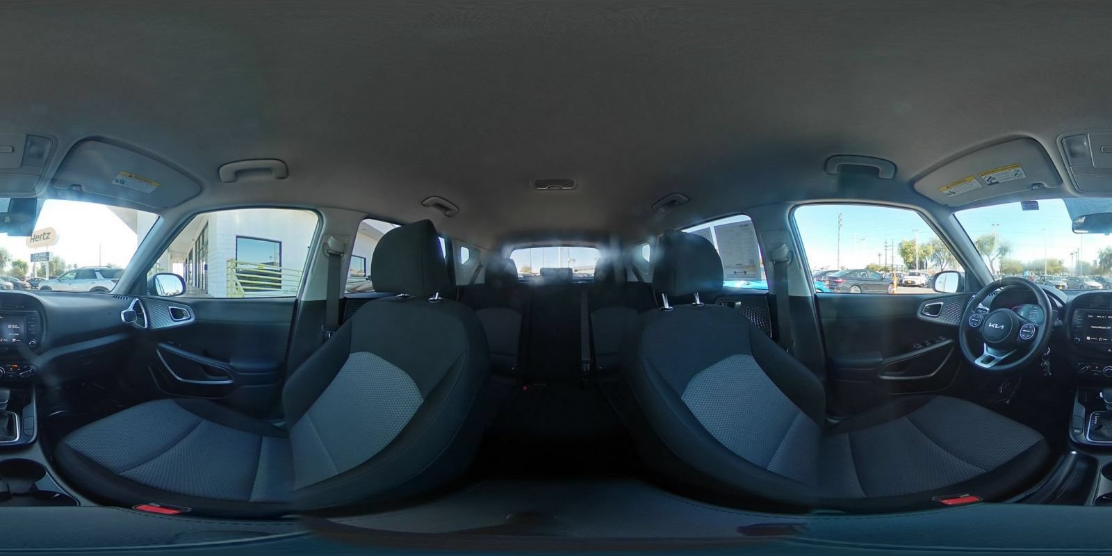 Used 2025 Kia Soul LX w/ LX Technology Package FWD image 41