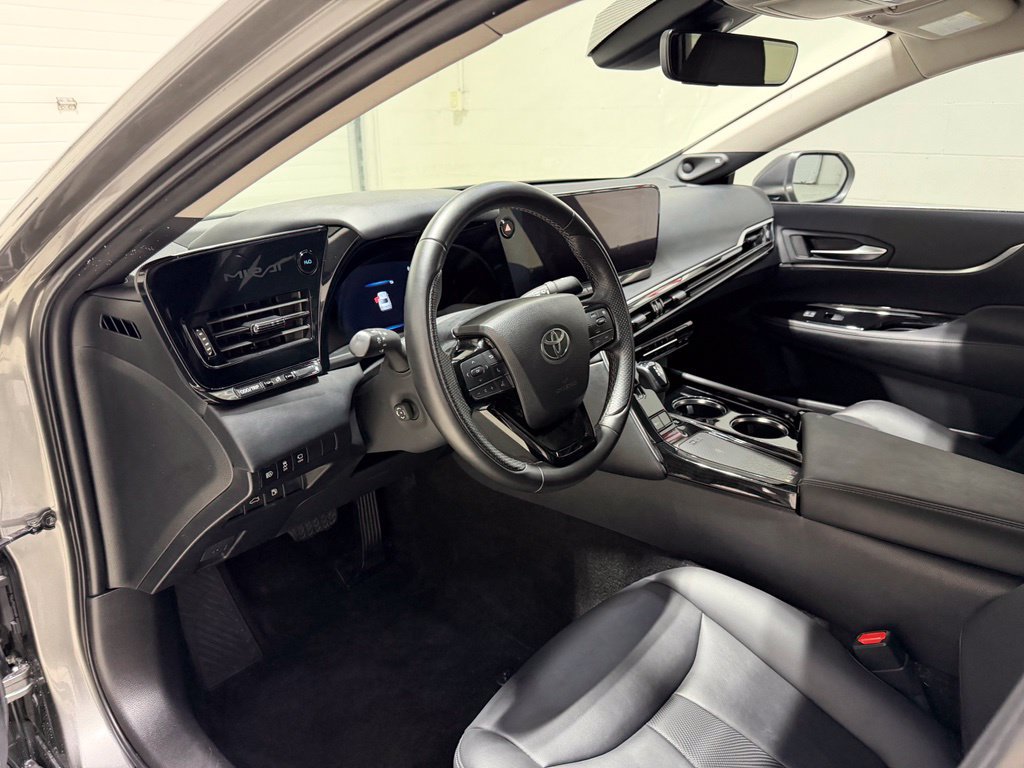 Used 2023 Toyota Mirai w/ Advanced Technology Package RWD image 12