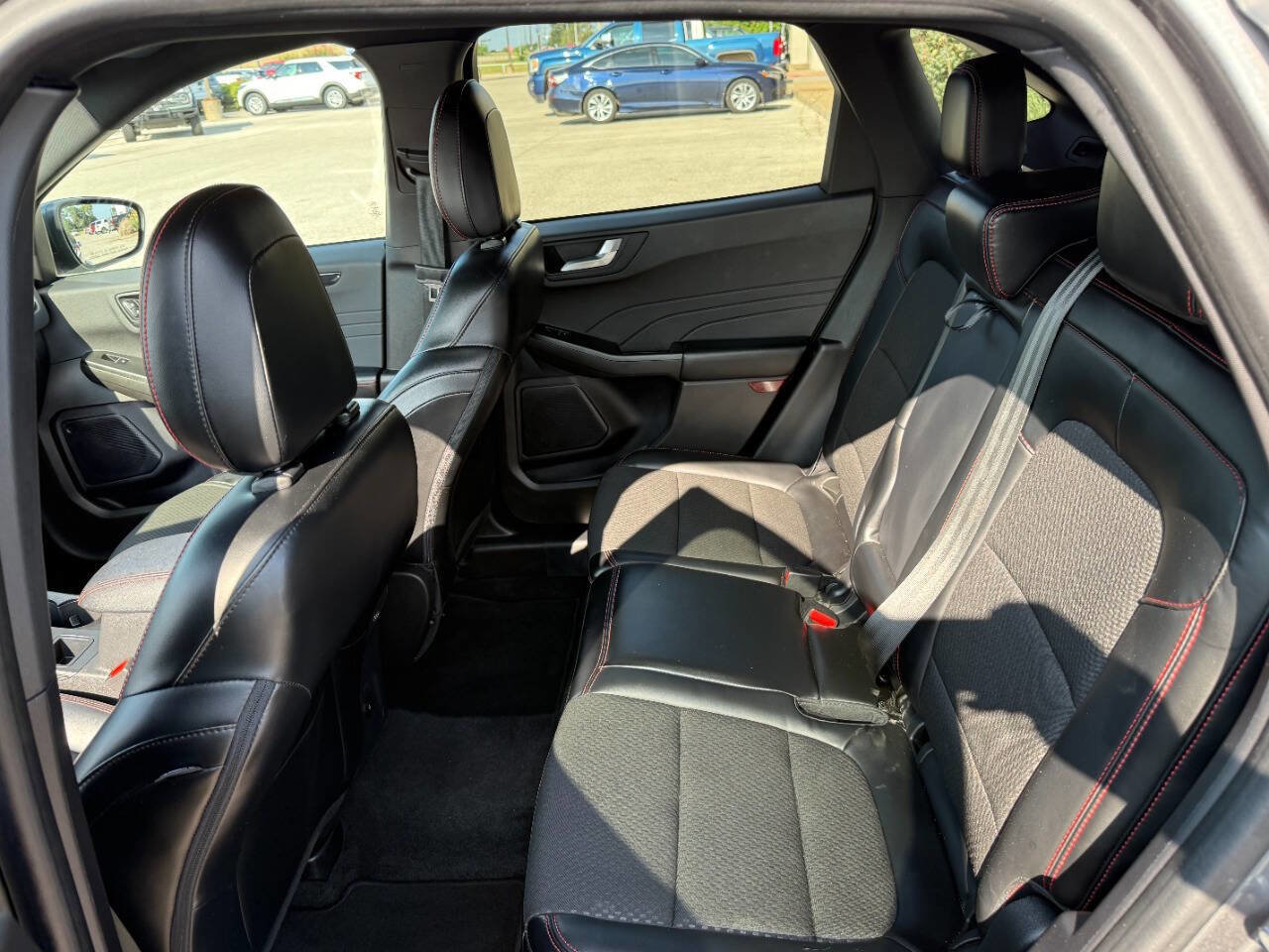 Used 2024 Ford Escape ST-Line w/ Tech Pack #1 FWD image 12