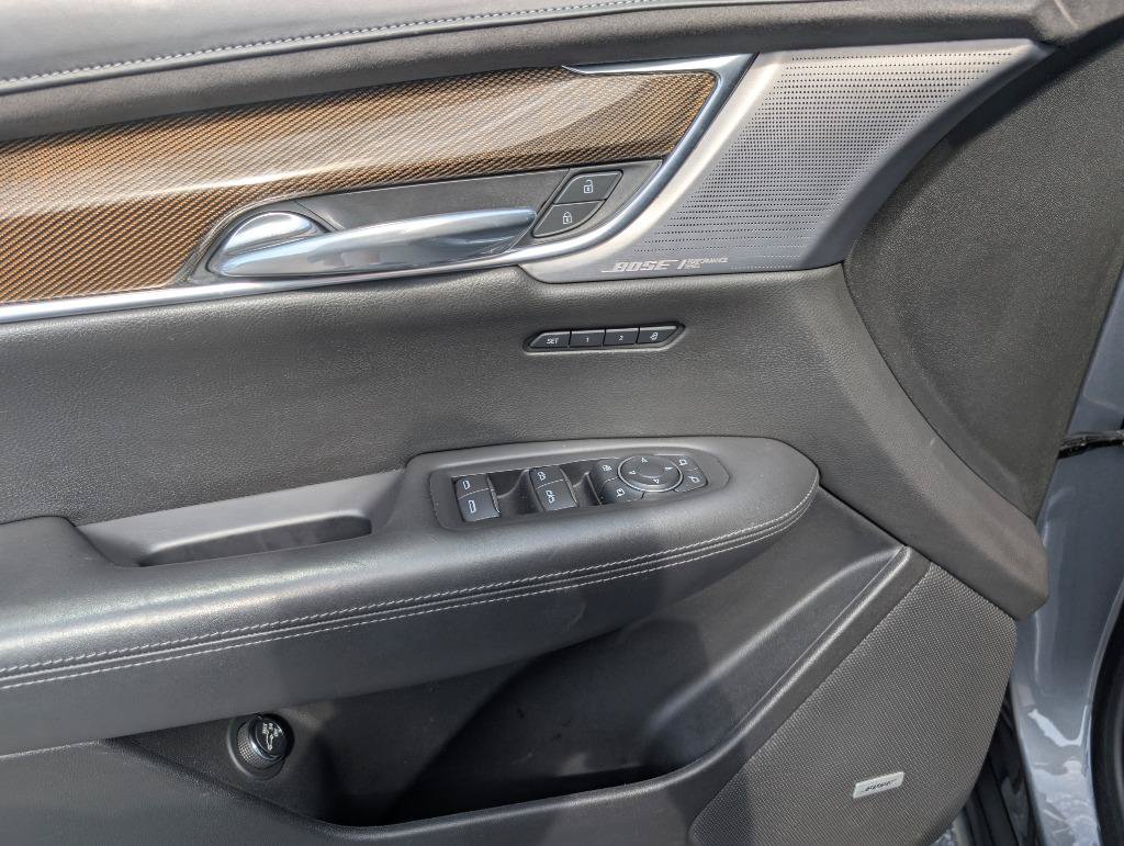 Used 2021 Cadillac XT6 Premium Luxury w/ Platinum Package FWD image 18