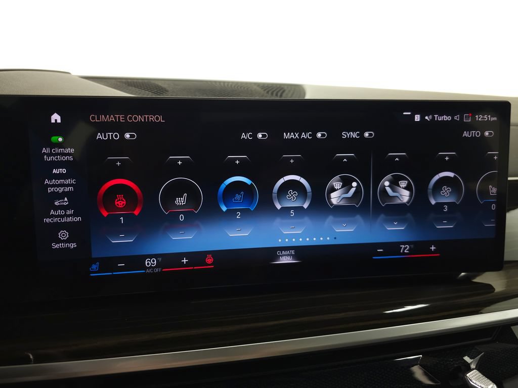 Used 2023 BMW X7 xDrive40i w/ M Sport Package AWD/4WD image 25