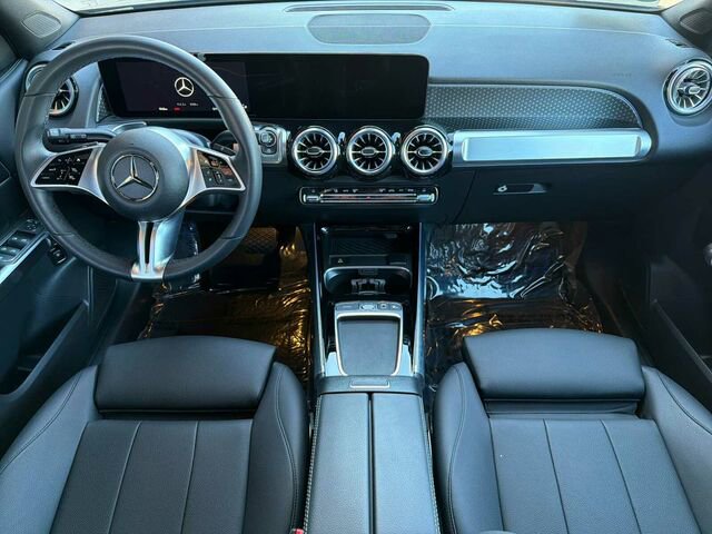 Certified 2025 Mercedes-Benz GLB 250 image 17