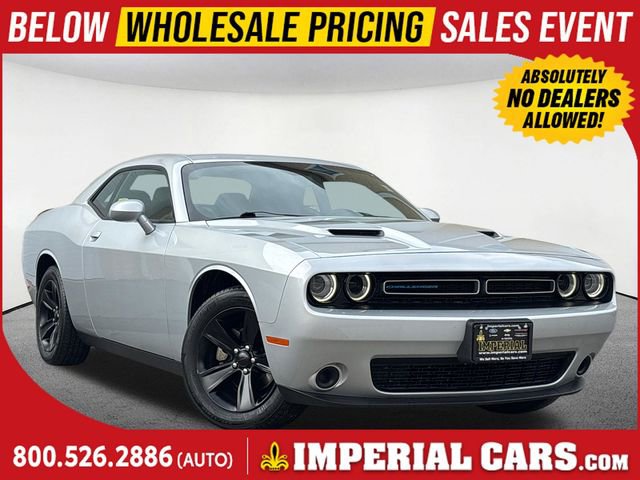 Used 2023 Dodge Challenger SXT video 1