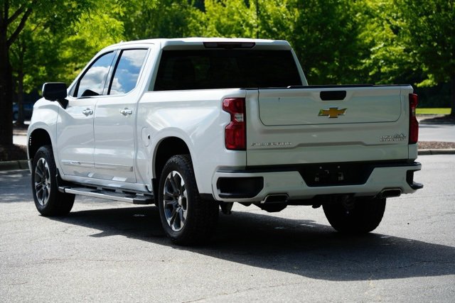 Used 2025 Chevrolet Silverado 1500 High Country w/ Technology Package image 5