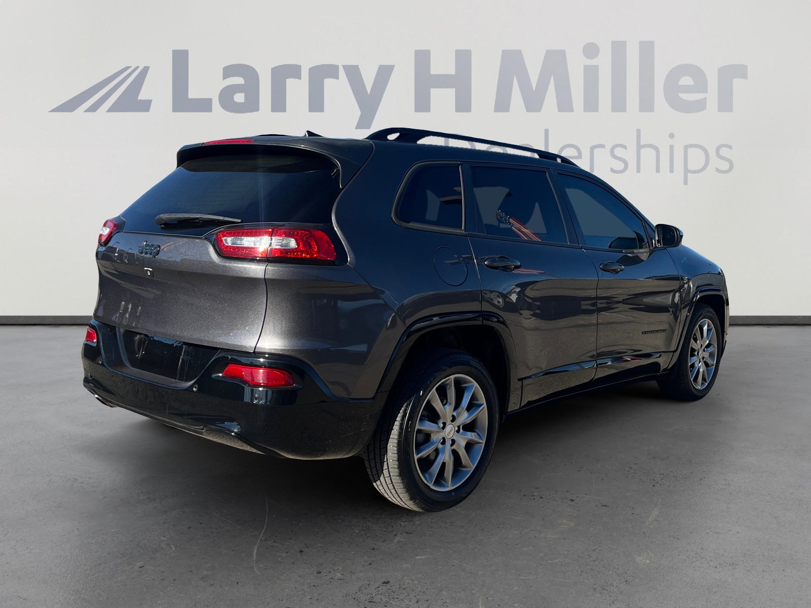 Used 2018 Jeep Cherokee Latitude image 5