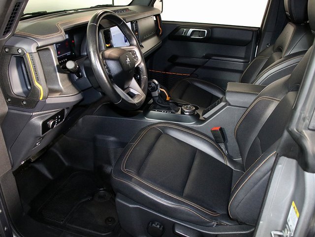 Used 2024 Ford Bronco Badlands image 12