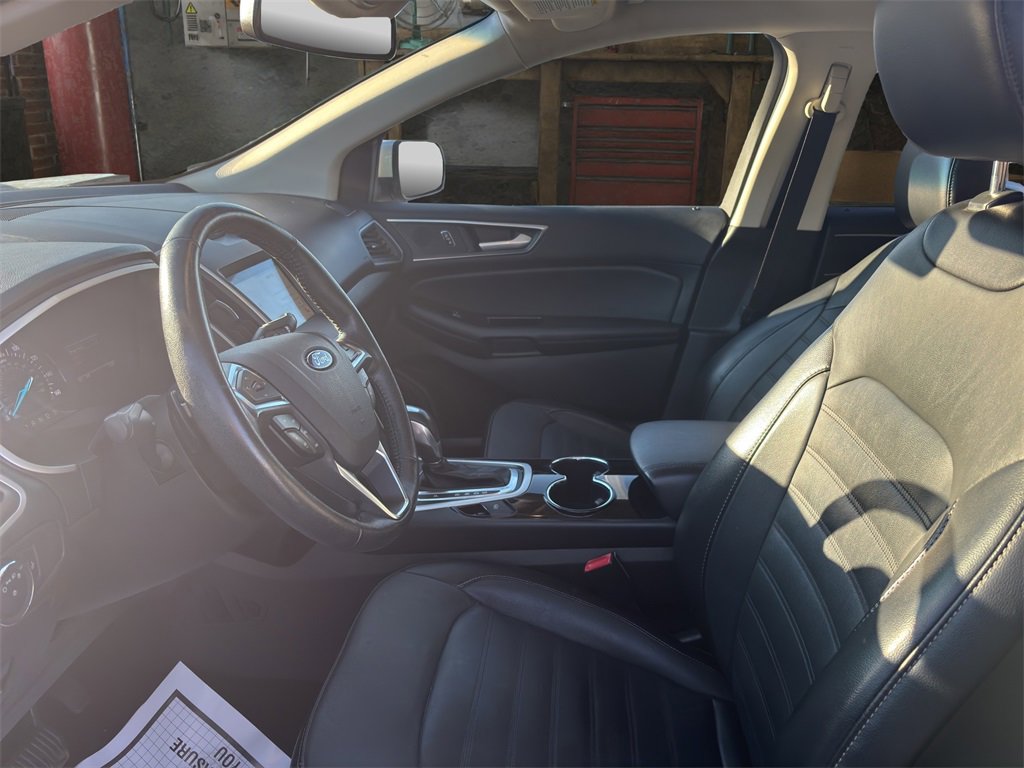 Certified 2017 Ford Edge SEL w/ Equipment Group 201A image 45
