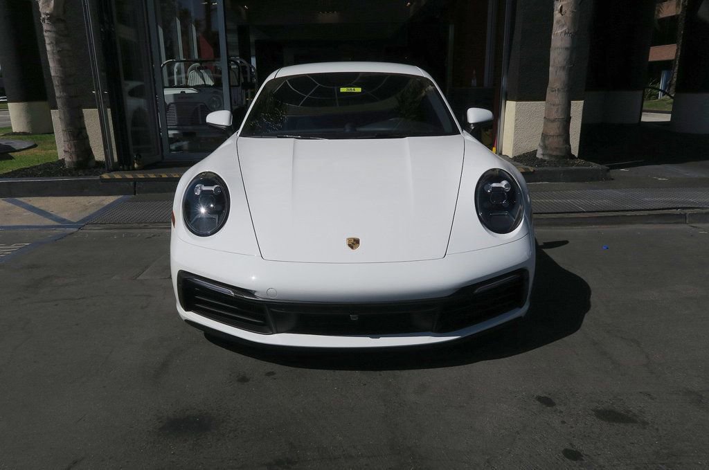 Used 2022 Porsche 911 Carrera image 2